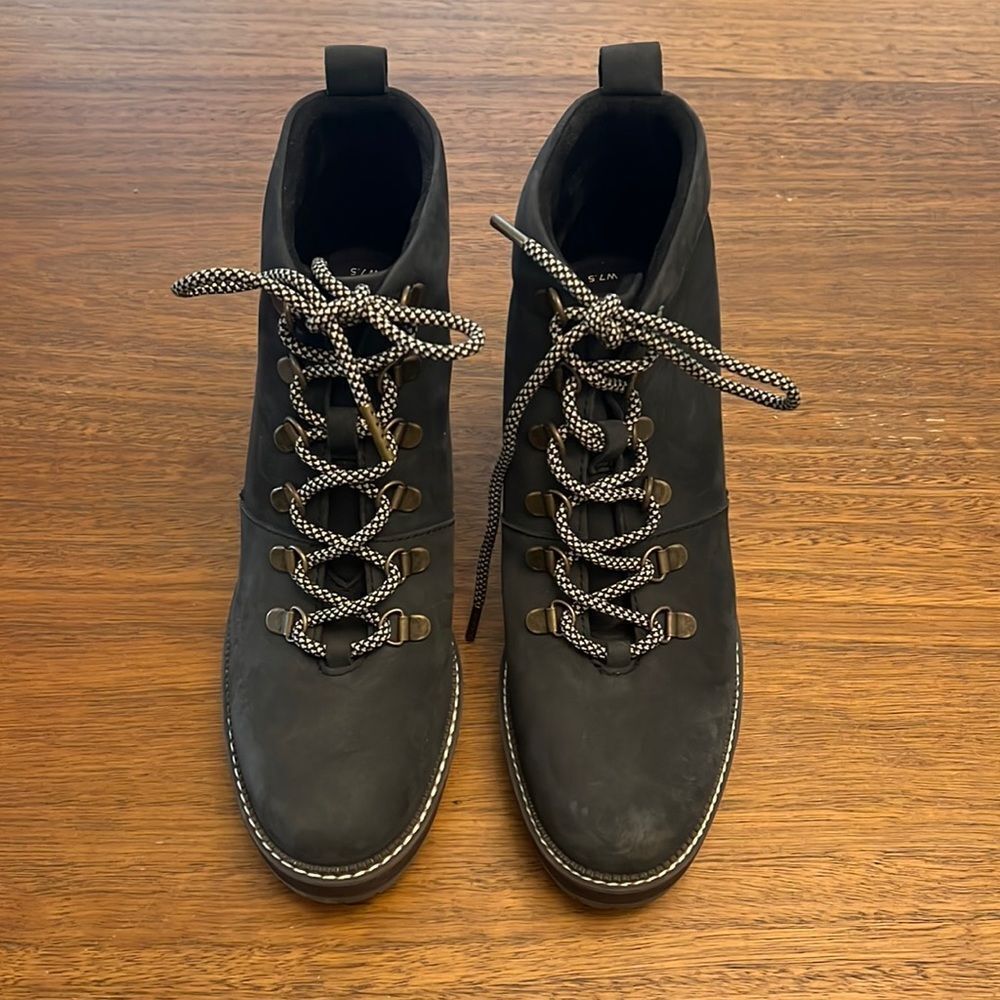 Toms Melrose wedge boot